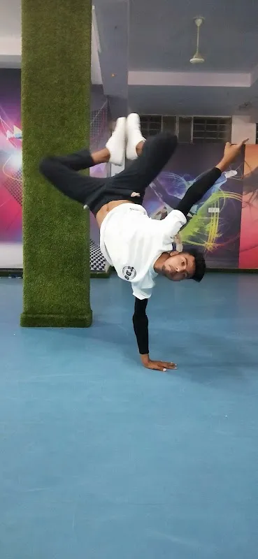 THROWBACK Aerobics & Dance Studio