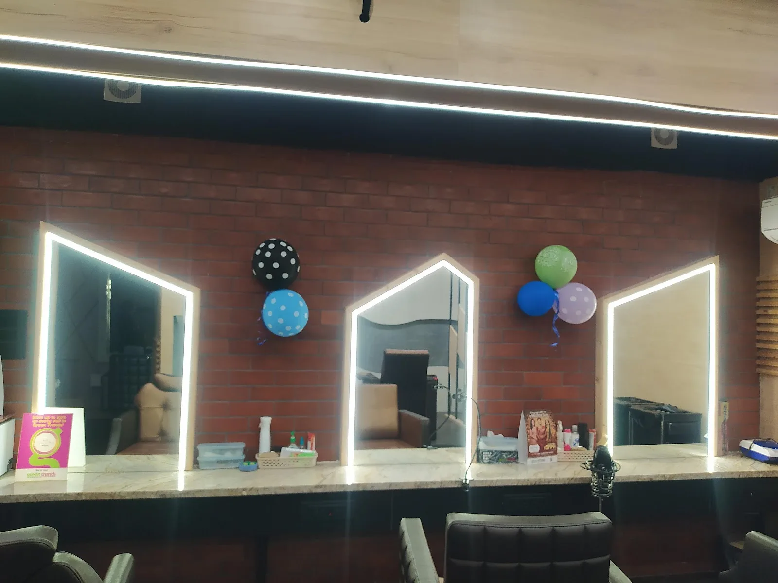 Green Trends Unisex Hair and Style Salon Ameerpet (SR nagar)
