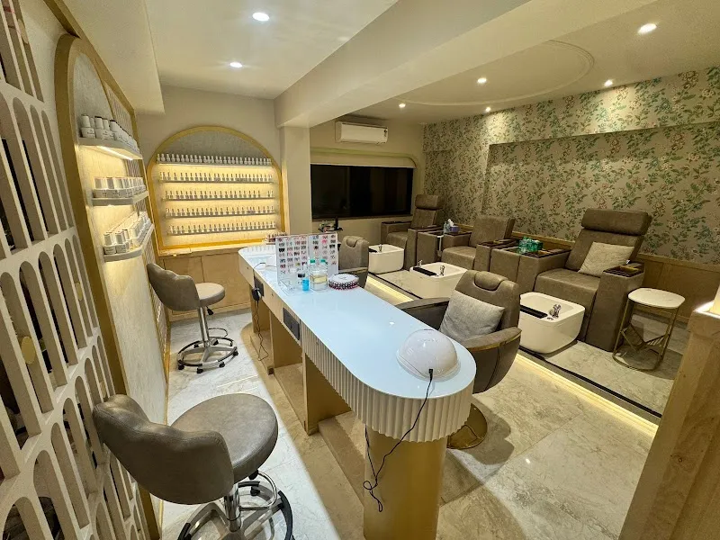 Ruva Salon