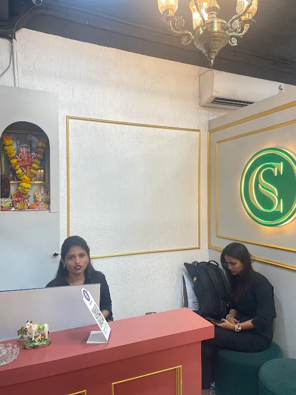 Chameleon salon