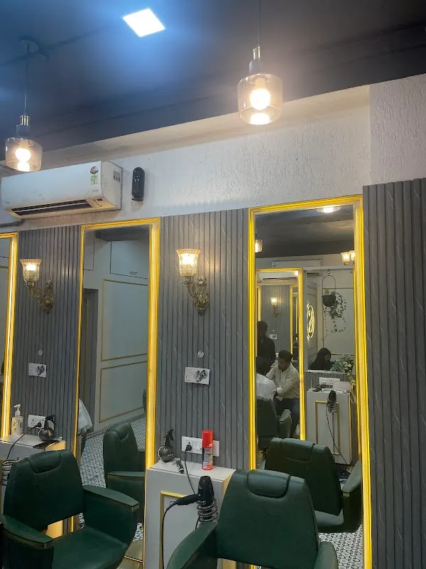 Chameleon salon