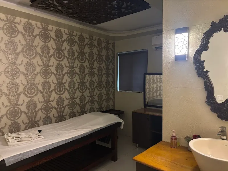 Berry Spa Malleswaram
