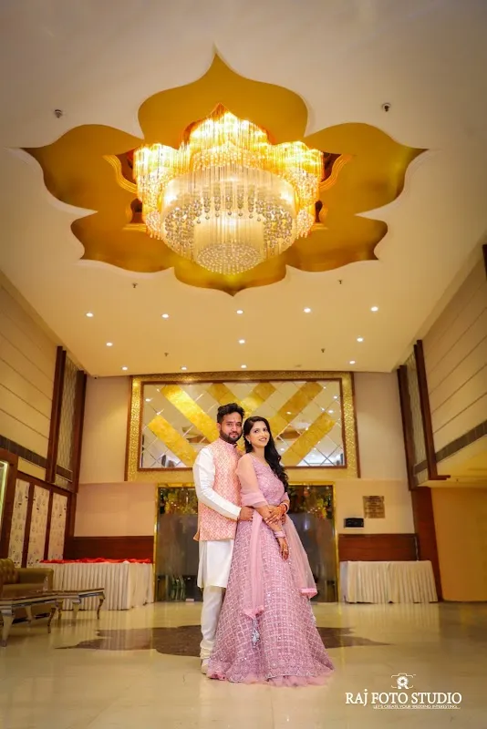 raj foto studio