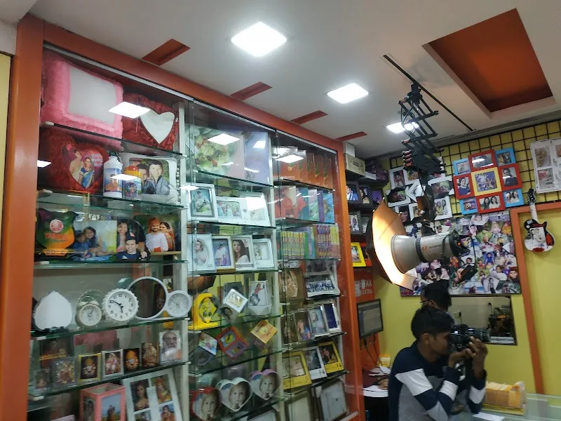 Mahavir Digital Colour Lab