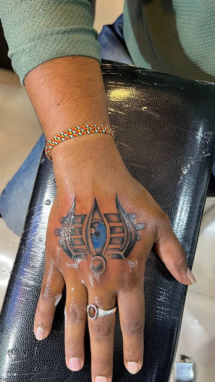 INK CANVAS TATTOO STUDIO