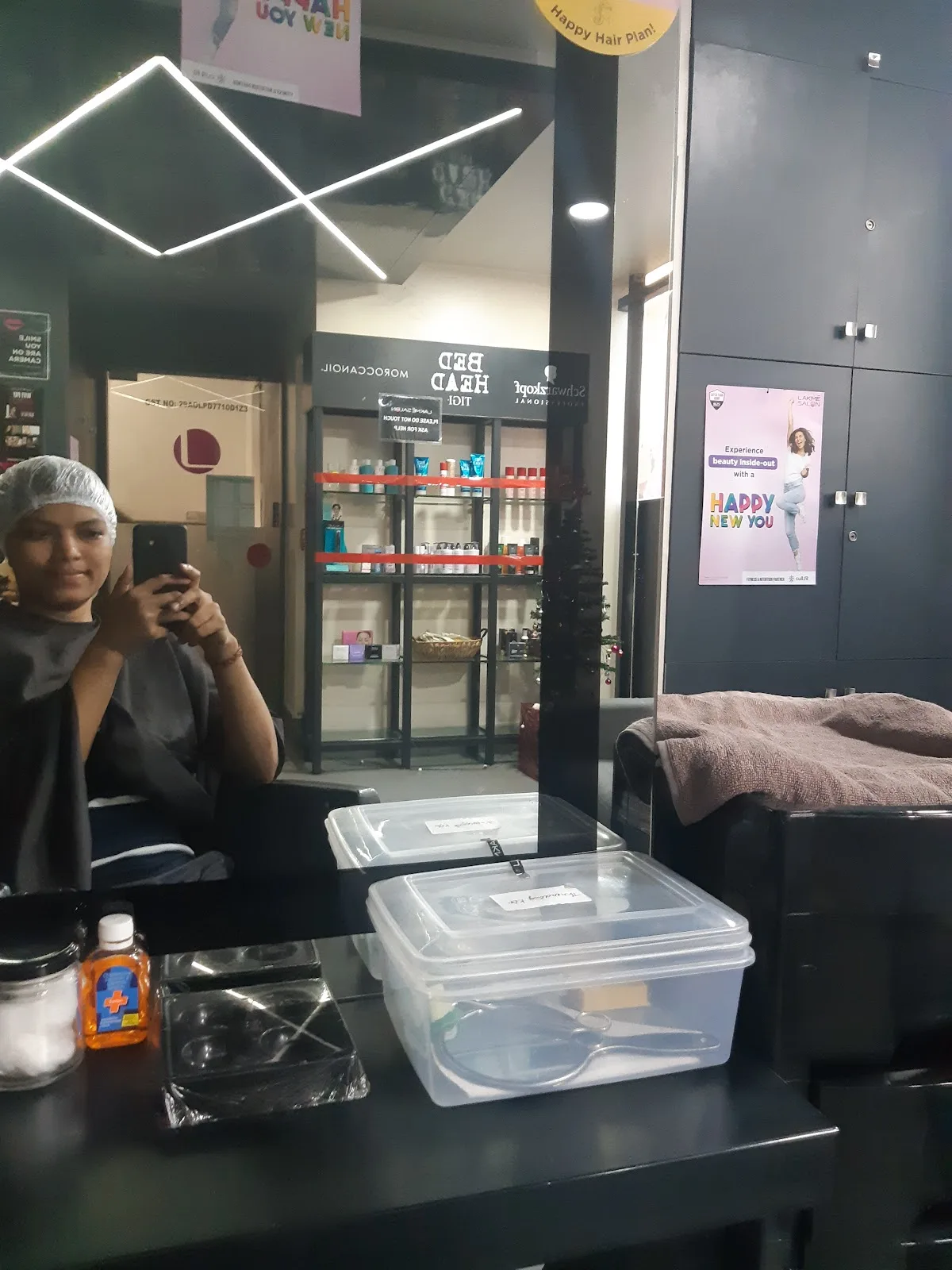 Lakme Salon For Him and Her in Vijayanagar,Bengaluru