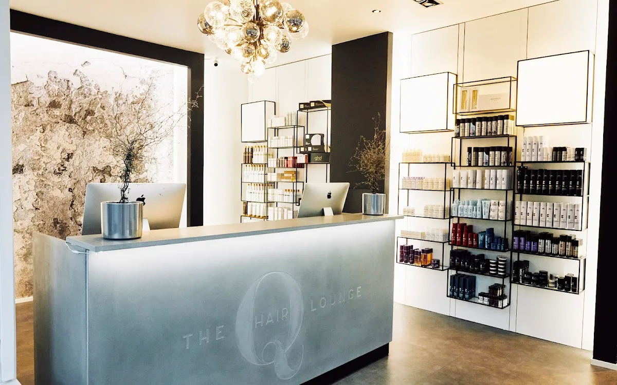 The Q Hair Lounge / Runeberginkatu 4 a D