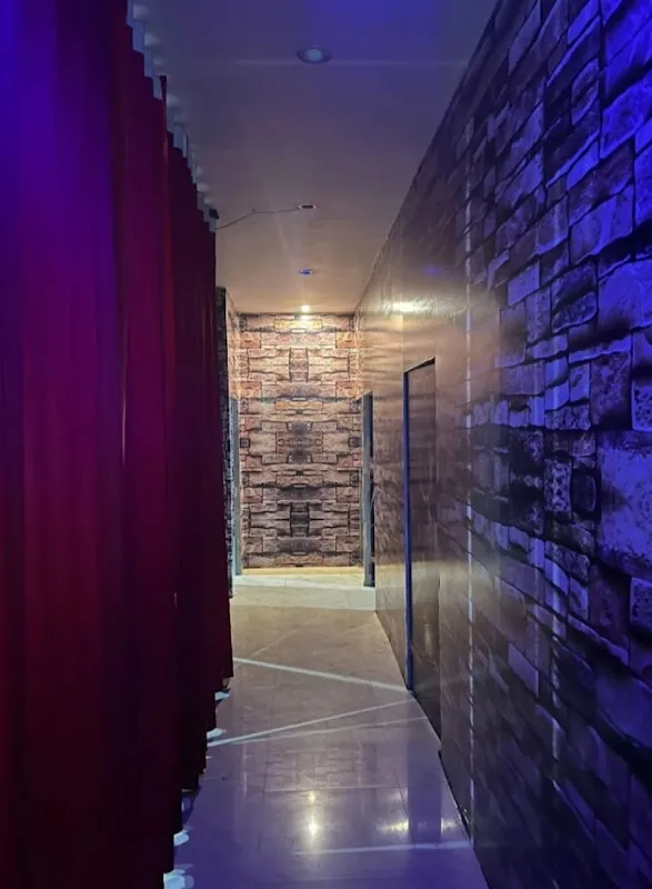 King Empire family spa