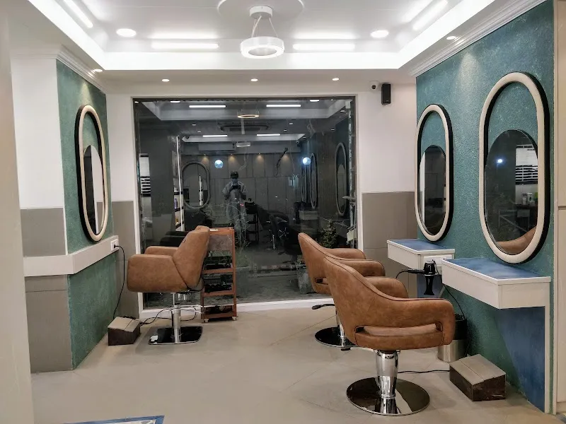 Kapils Salon - Poisar