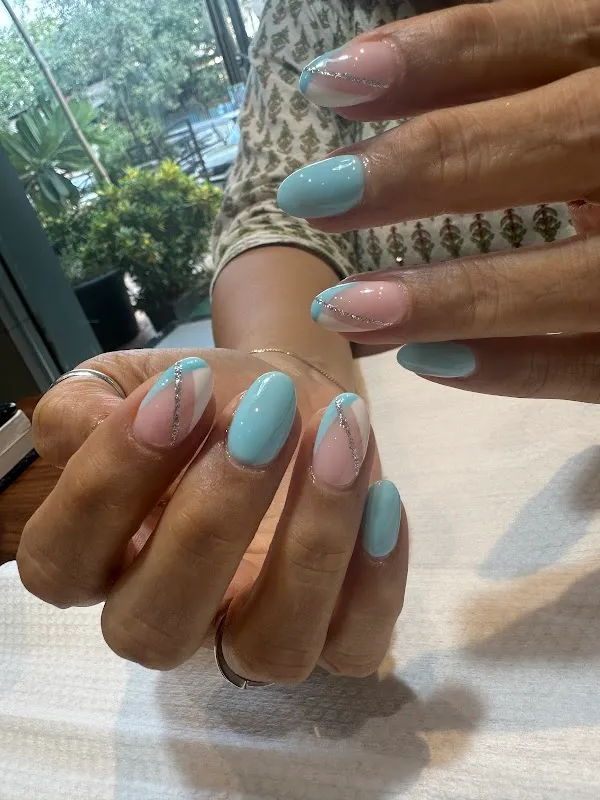 Kapils Salon - Poisar