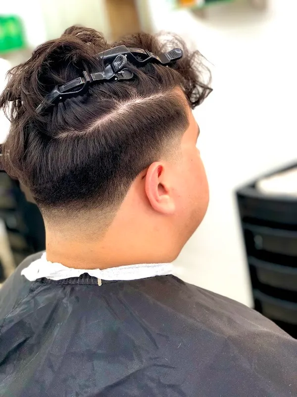 DA GoodLife Unisex Salon