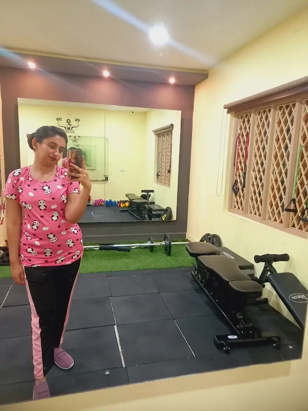 FIT WITH BEAT : Women's Fitness Club