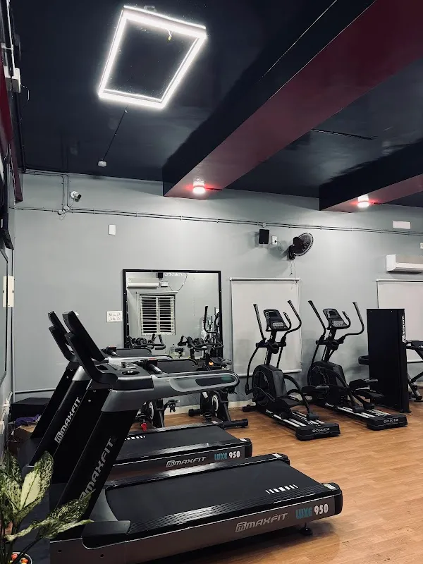 JK FITNESS GYM A/C MEN & WOMEN