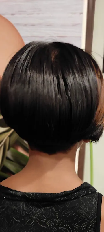 D'Vine The Family Salon