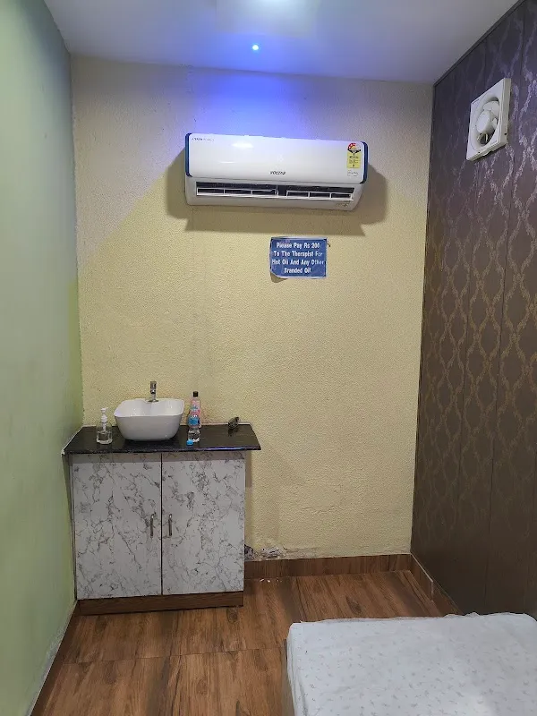 Spa King | Luxury Spa | Best Massage therapy Pitampura