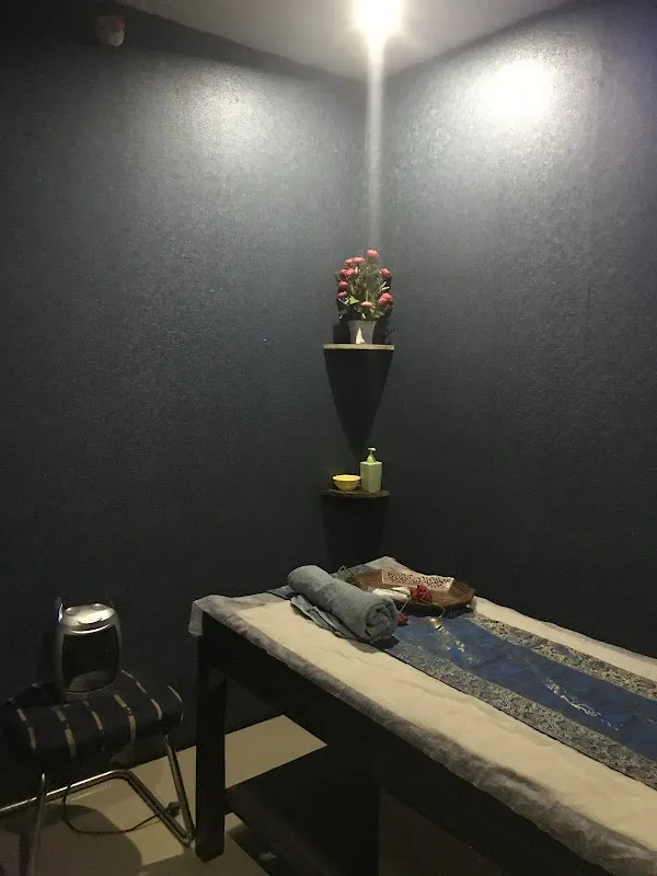 Spa King | Luxury Spa | Best Massage therapy Pitampura