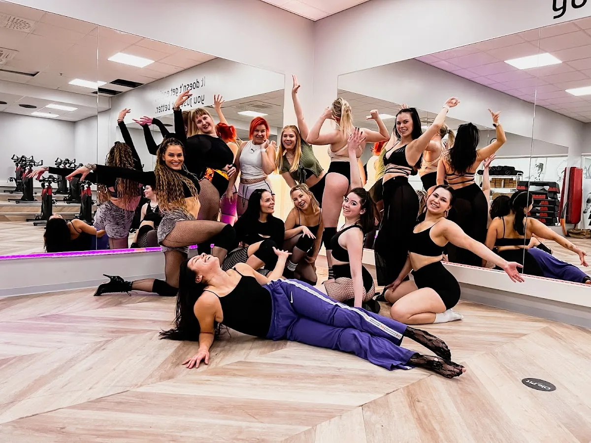D-Dance Studio