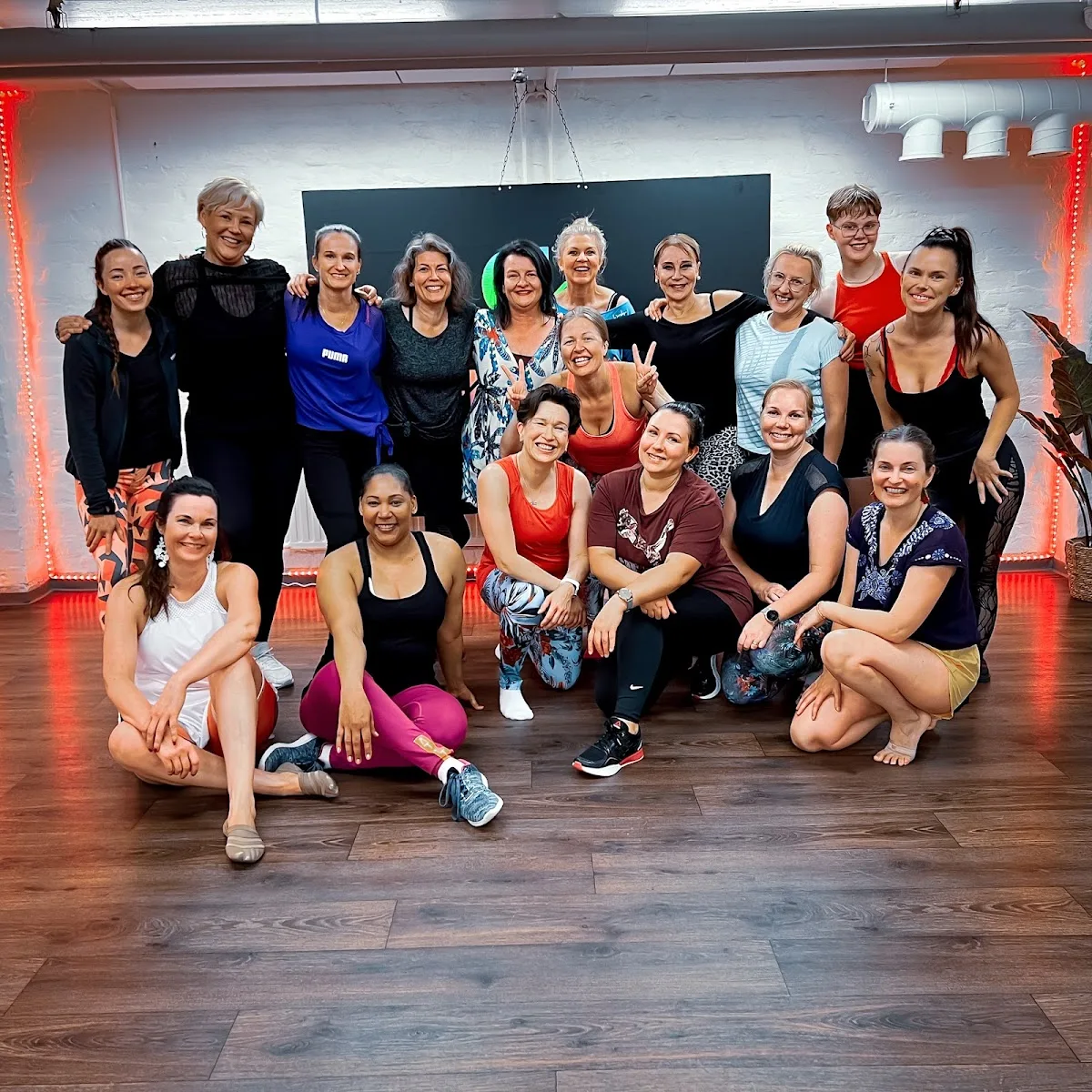 D-Dance Studio