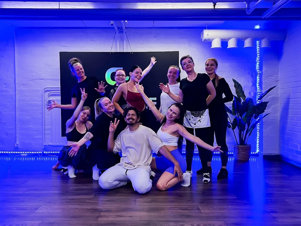 D-Dance Studio
