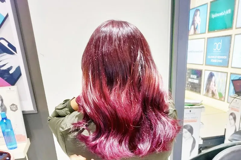 E'Lan 2.o Salon and Academy