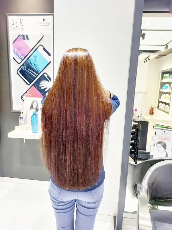 E'Lan 2.o Salon and Academy