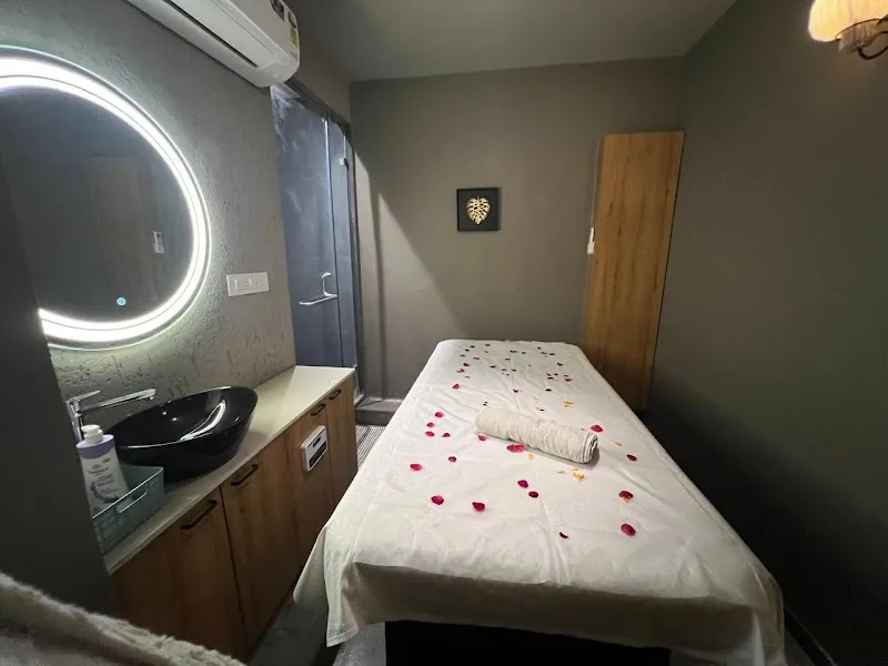 Relax Spa Karad, Satara