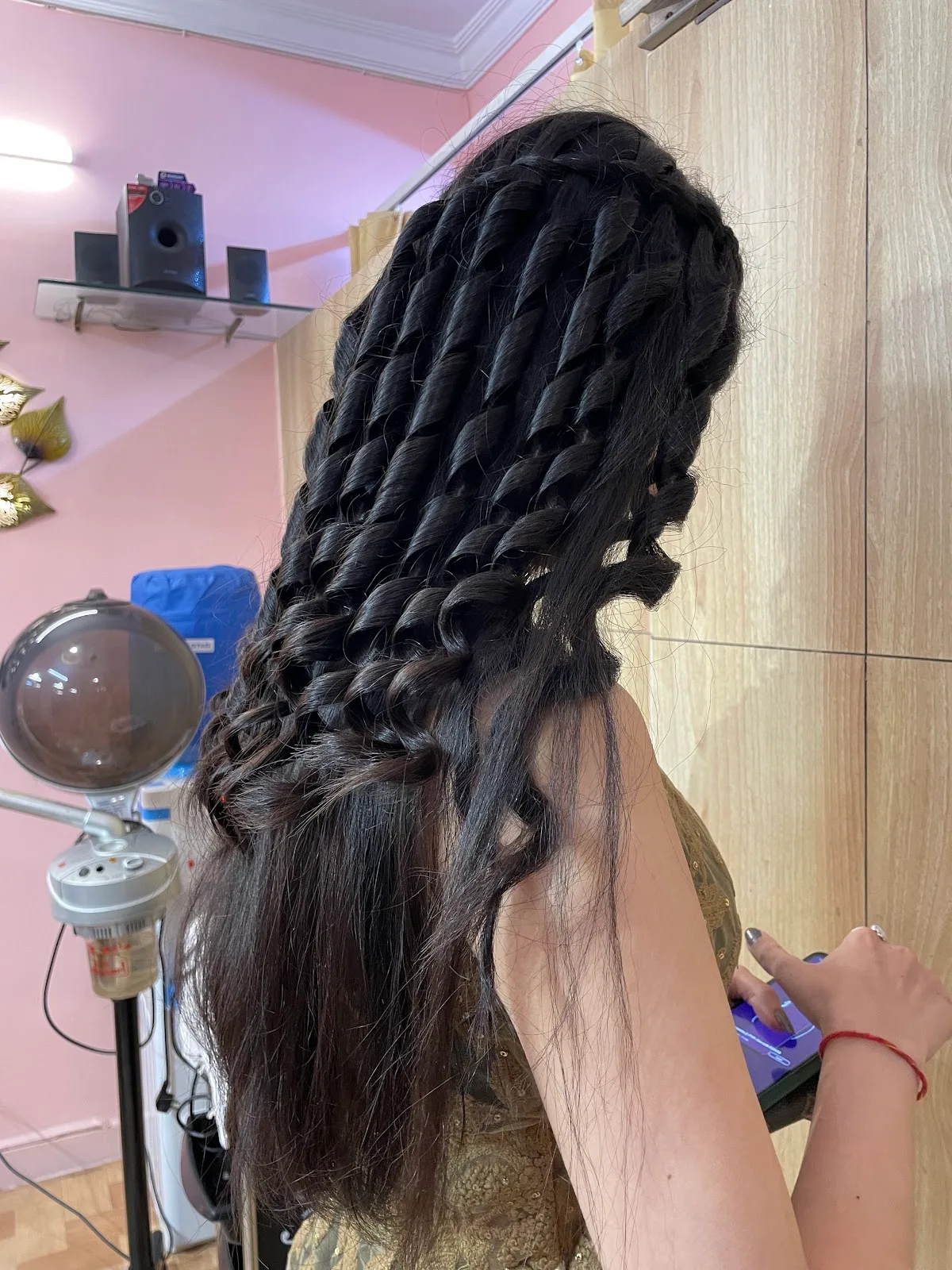 Zuba Beauty And Hair Salon
