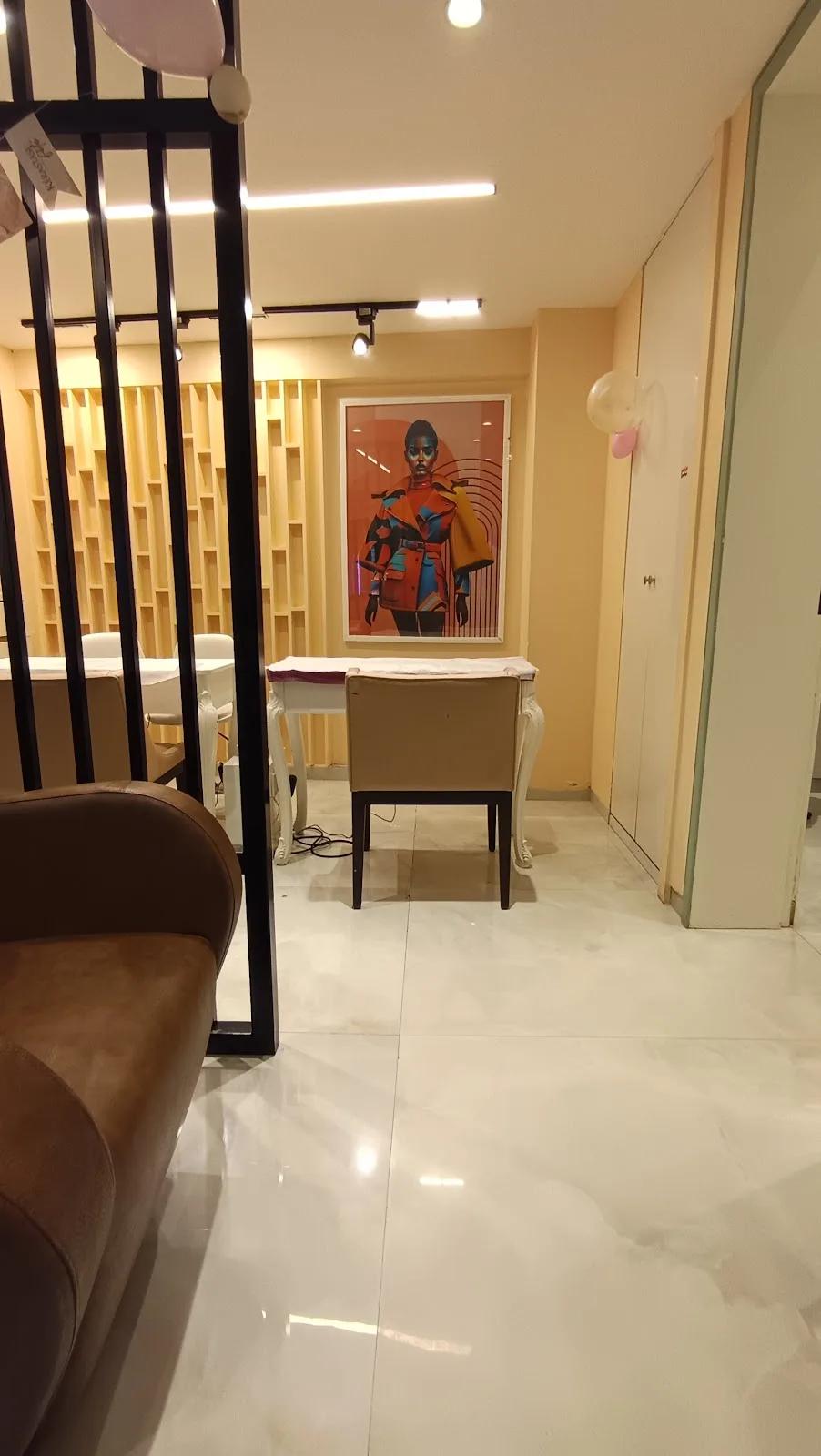 Juice Hair Salon - Worli