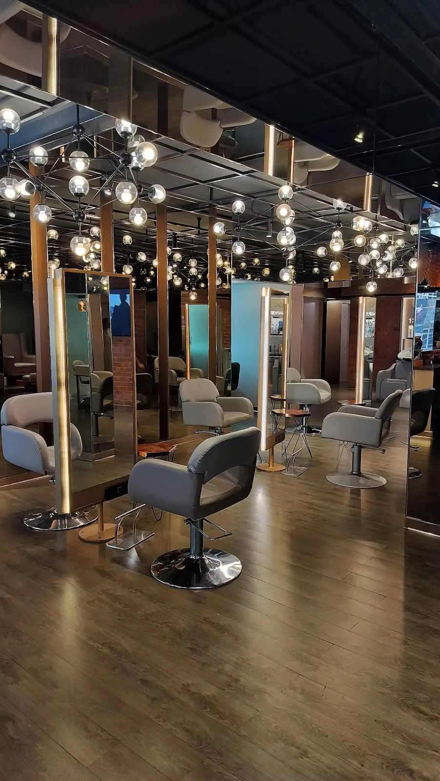 Blown - Salon - Indiranagar