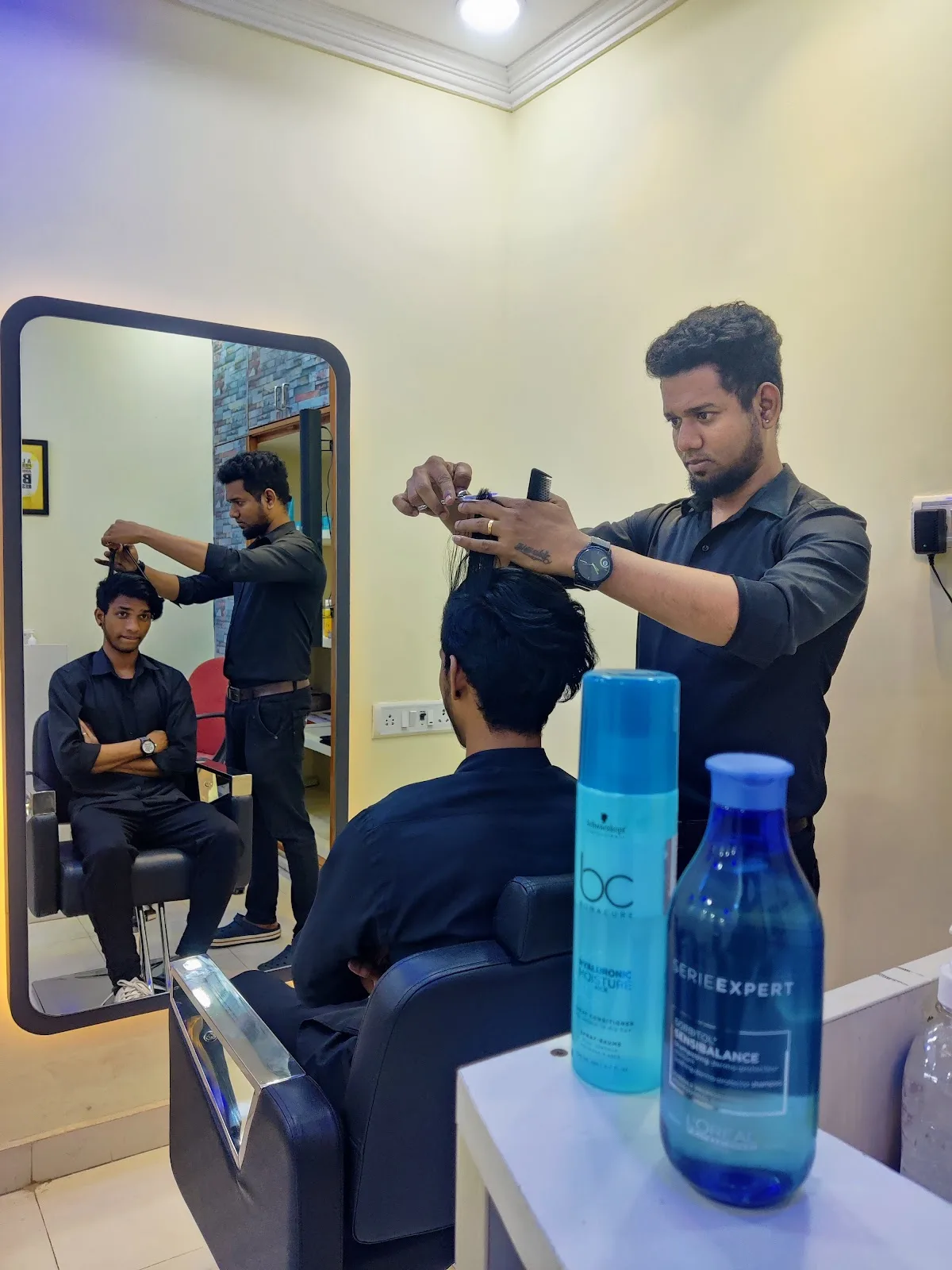 DS14 grooming spot unisex salon
