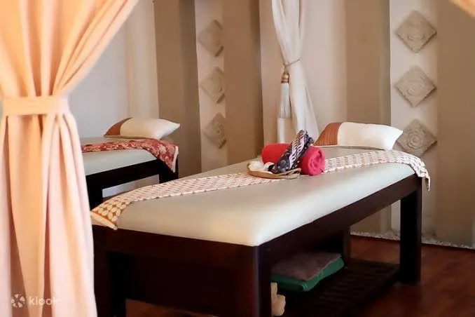 Skyn Spa Massage Spa in Pitampura Massage Center in Delhi