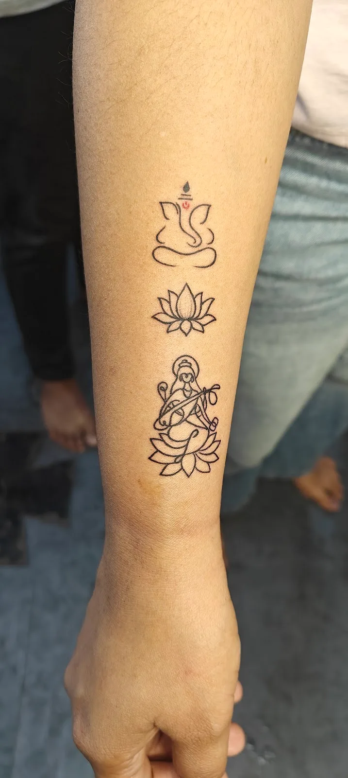 Ink buzz tattoo studio- Best Tattoo Studio| Best tattoo Artist| Potrait Tattoo| Tattoo Course institute Katraj , Pune