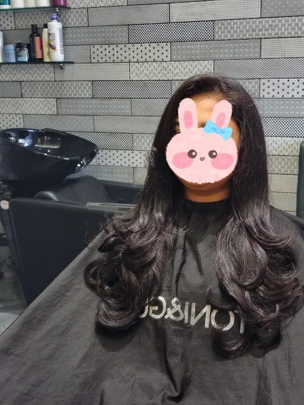 Scissor&Komb unisex salon & Academy
