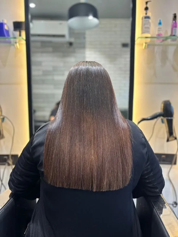 Scissor&Komb unisex salon & Academy