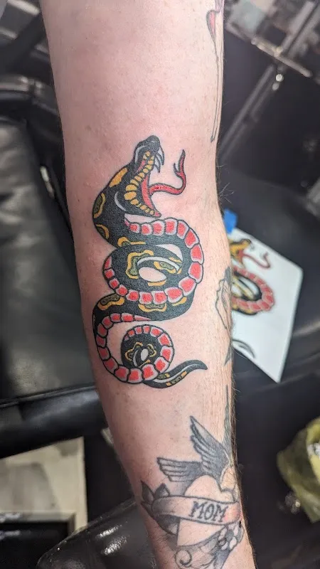 Righteous Ink Tattoo Body Piercing & Supply