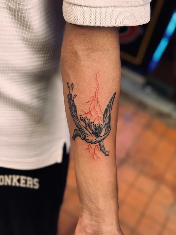 ENVY TATTOO & PIERCING & TATTOO TRAINING