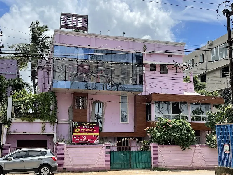 She Slimming & Fitness Centre