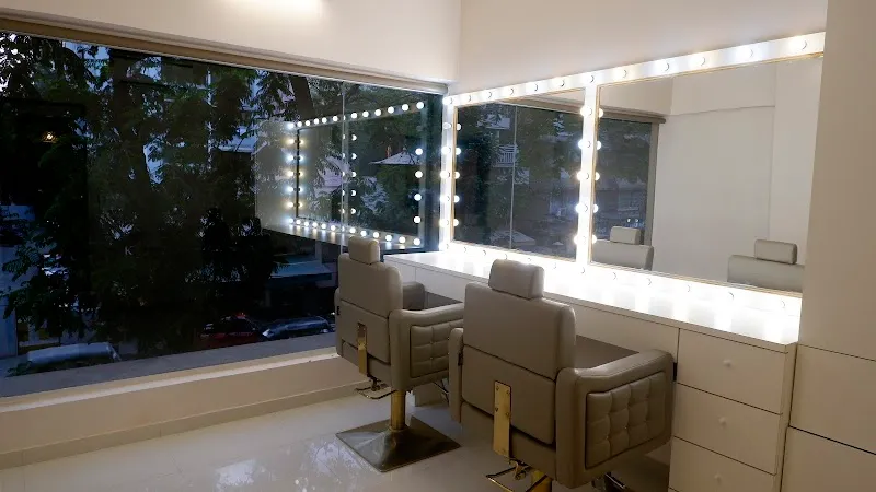 Elinor salon