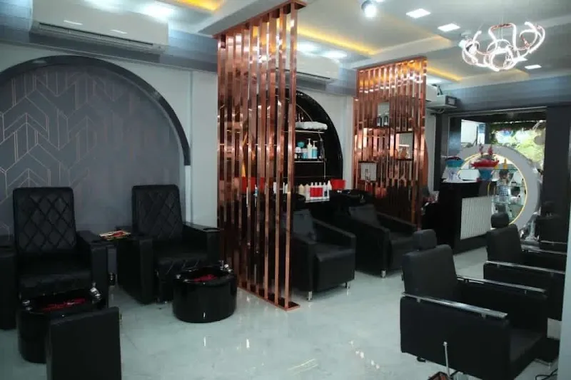 SS The Salon