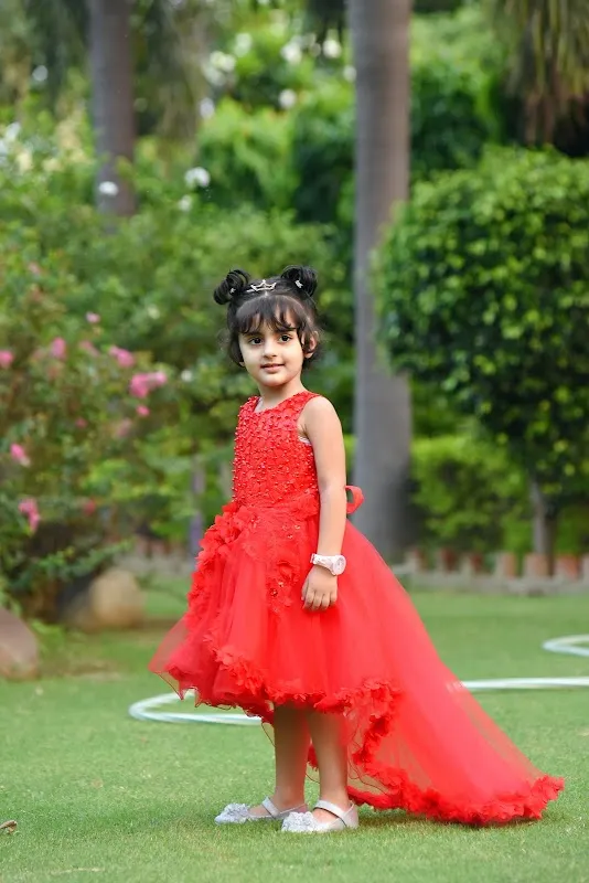BHARAT PHOTOGRAPHY Studio A Square N Perfect Click