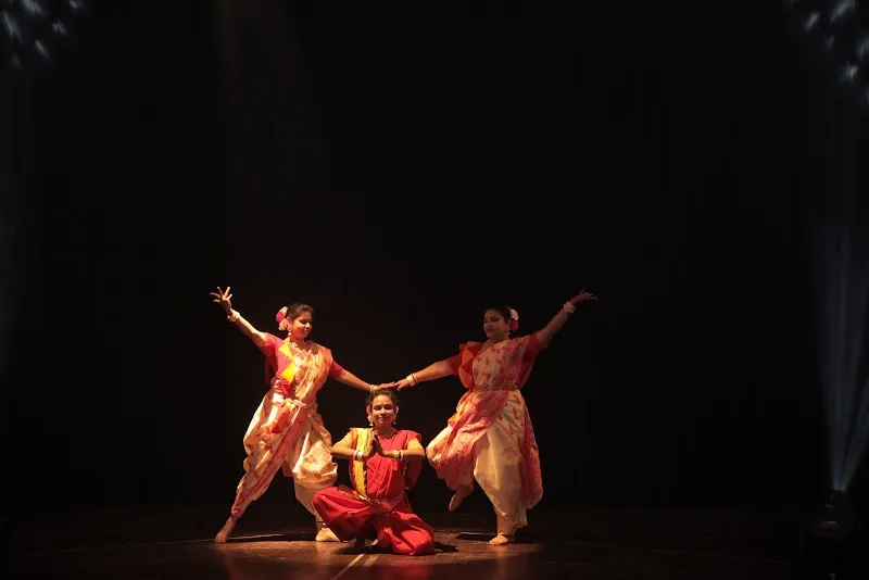 Fly High Creative Arts & Wellness Studio | BEST DANCE ACADEMY IN DELHI | BEST YOGA CLASSES IN DELHI
