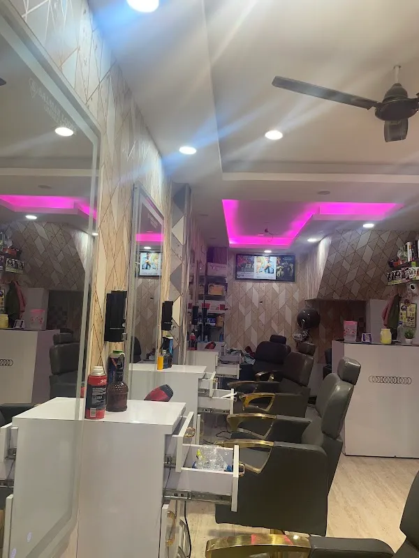 Salman Looks Unisex Salon