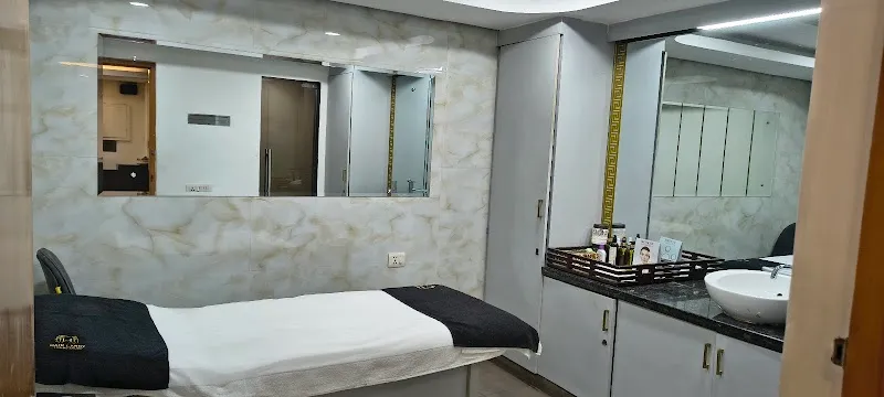 Hair Candy Luxury Salon Model Town
