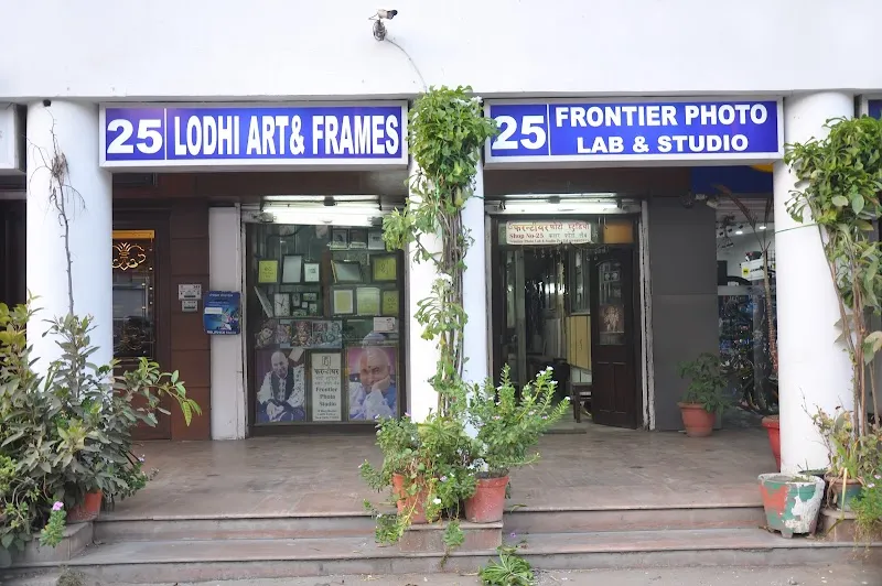 Frontier Photo Studio & lab