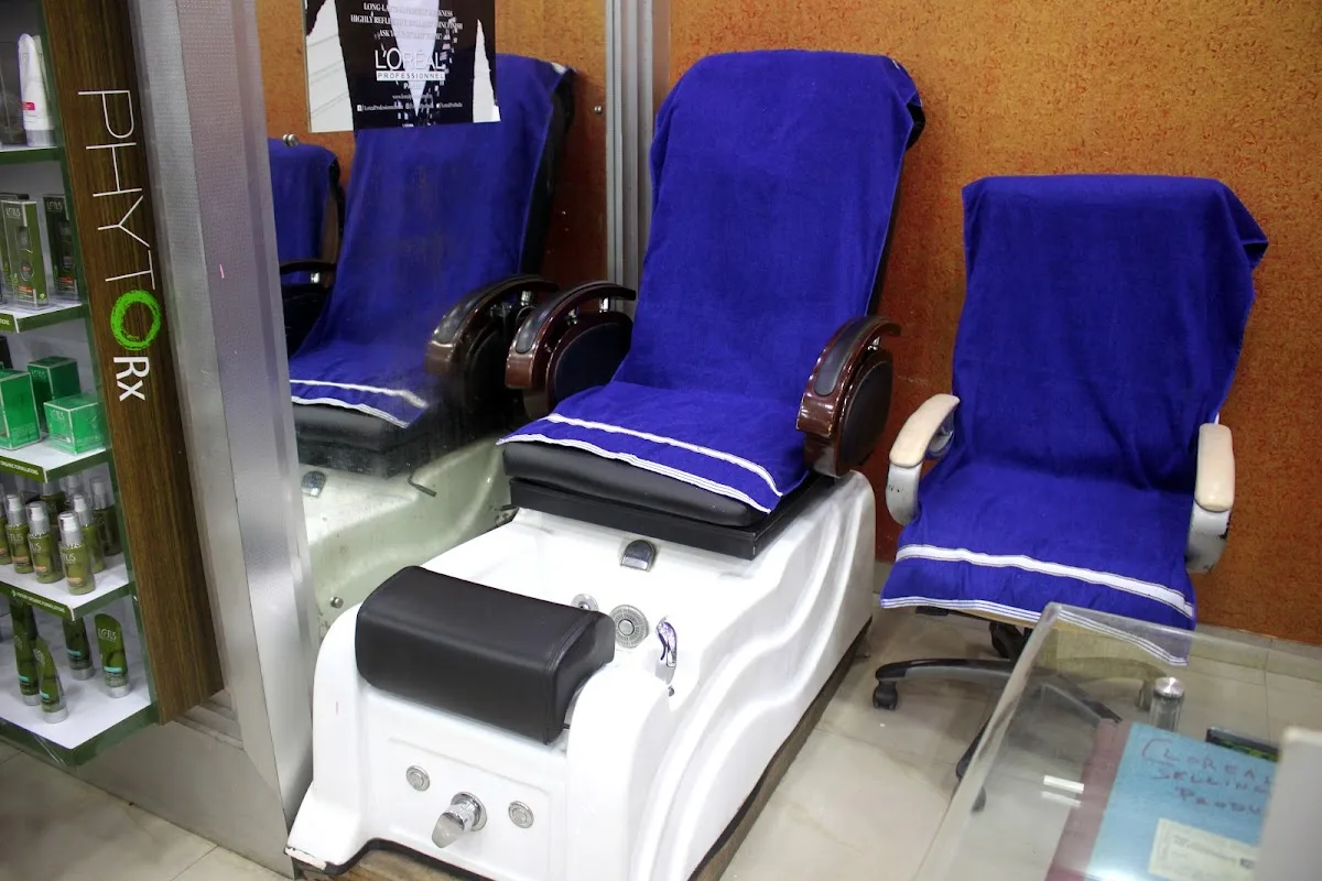 Unique Hair & Spa Beauty Salon