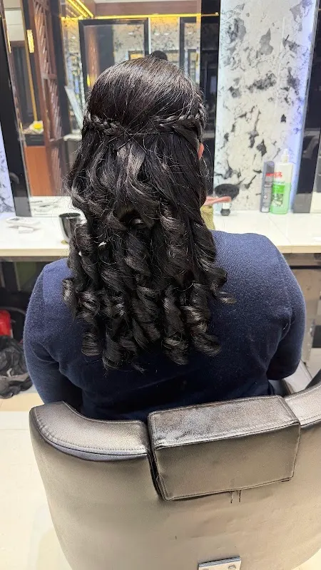 HAIR CULB THE LUXURY UNISEX SALON