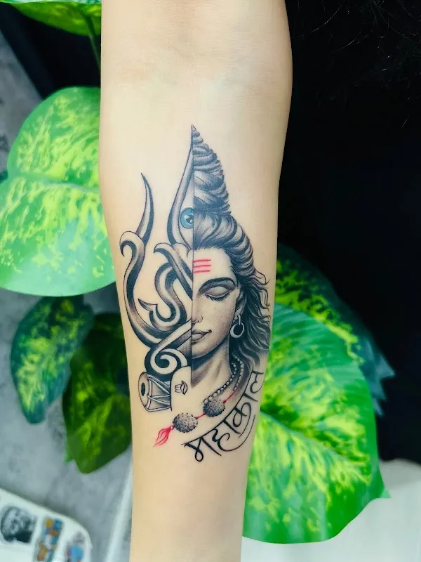 Little Monster Tattoos & Piercing Studio