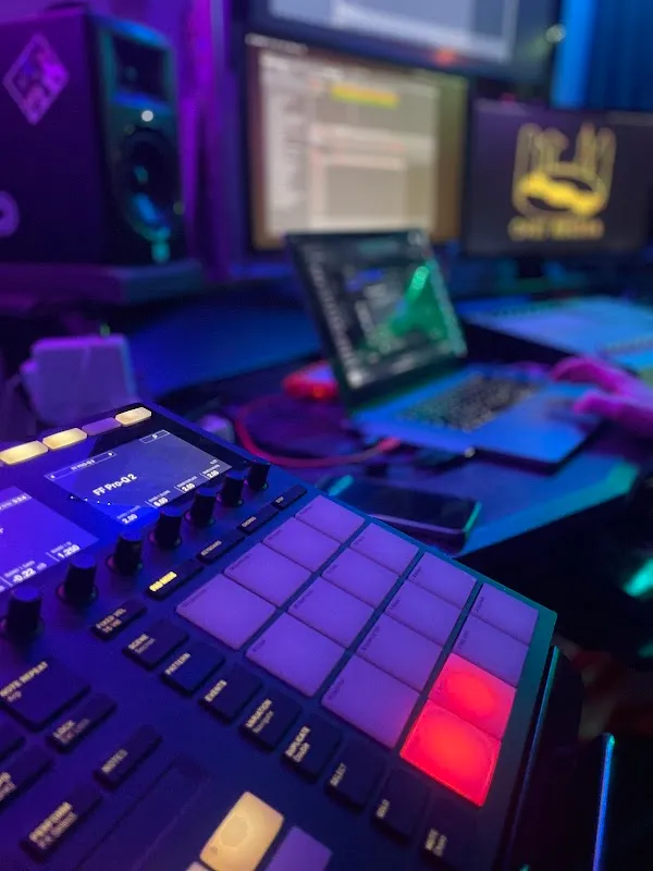 Opus Magnum Studio