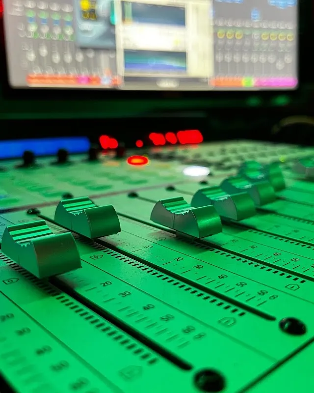 Opus Magnum Studio