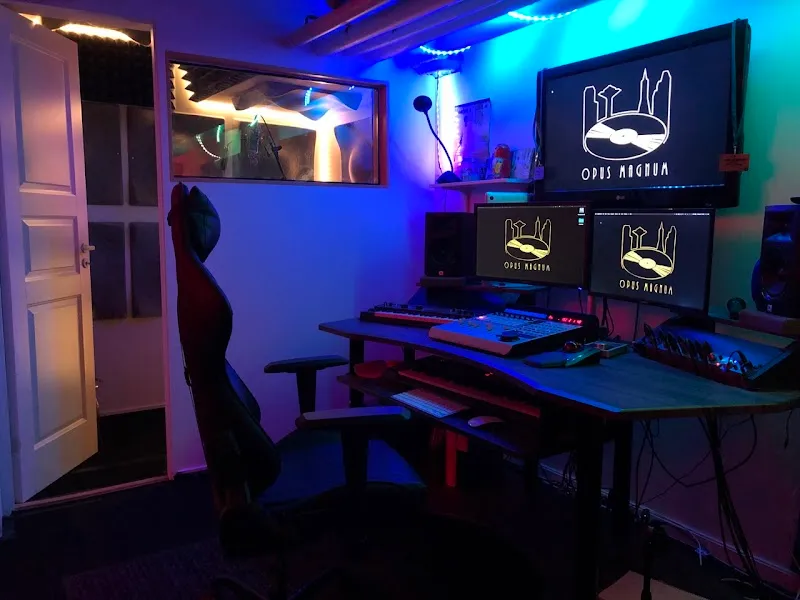 Opus Magnum Studio